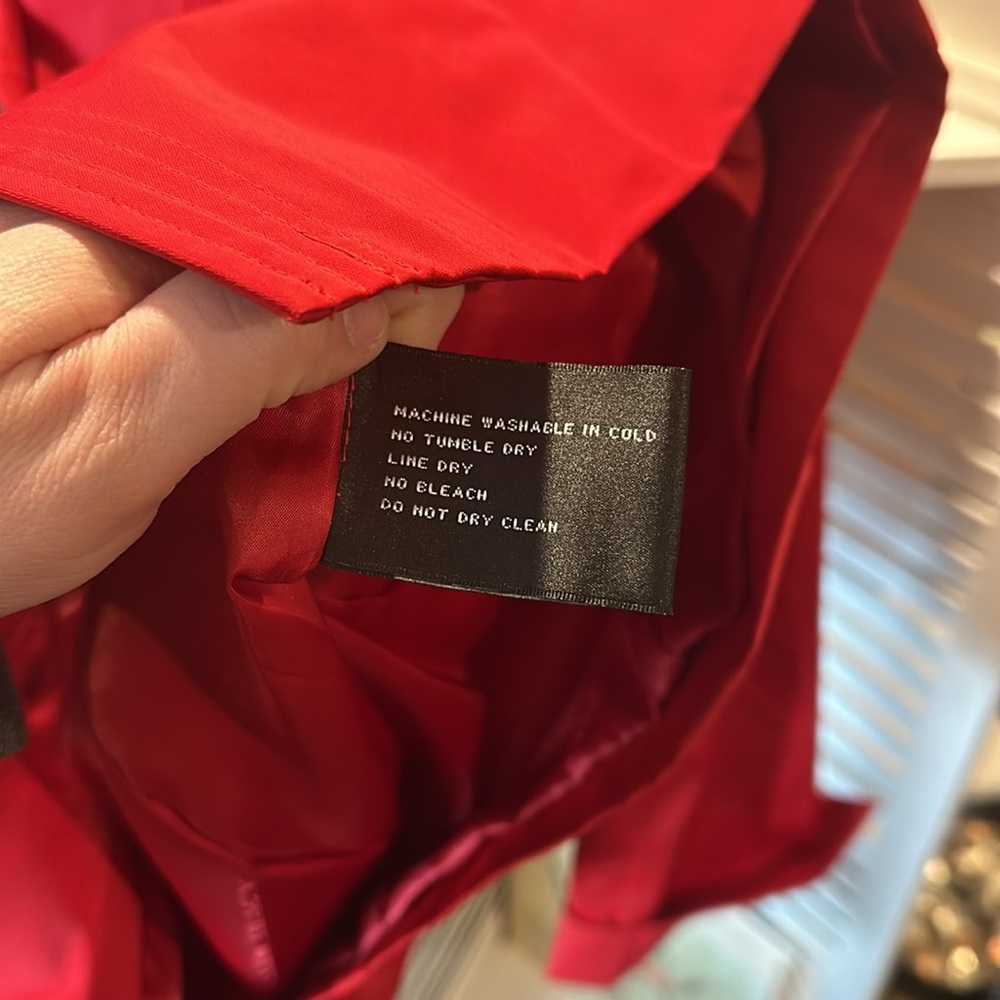 Red Ellen Tracy Trench Coat with Belt and Pockets - Picture 8 of 8